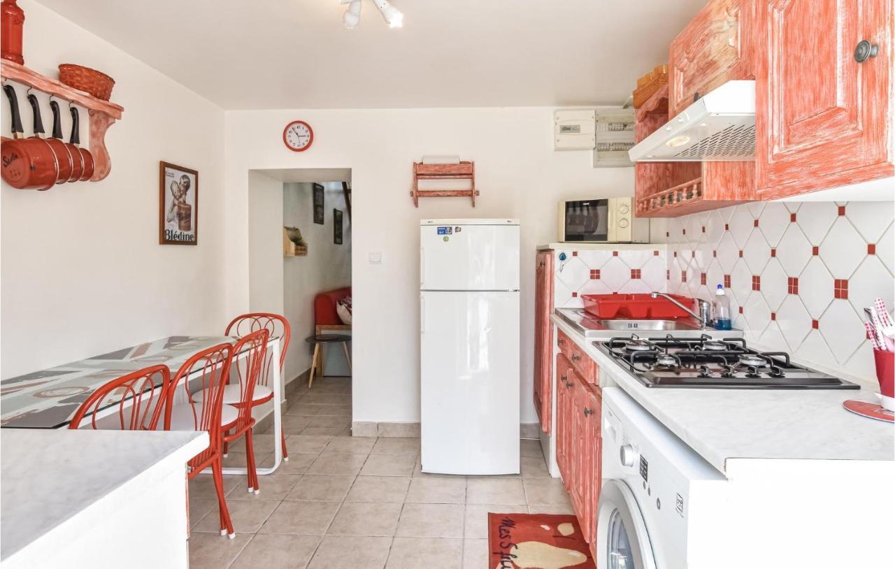 2 Bedroom Lovely Home In St Avaugourd Des Lande Saint-Avaugourd-des-Landes Экстерьер фото